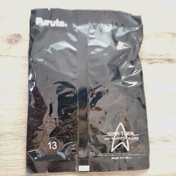 Vintage 2003 Star Trek Furuta #13 USS Enterprise NCC-1701-C Model & Stand 1/144 - Picture 2 of 4